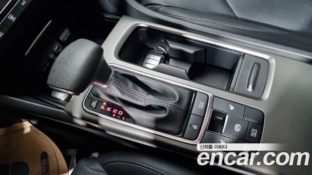 Kia K5 (II) 2.0 Prestige 2020 — фото 9