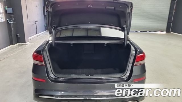 Kia K5 (II) 2.0 Prestige 2020 — фото 16