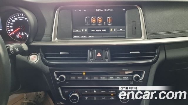 Kia K5 (II) 2.0 Prestige 2020 — фото 19