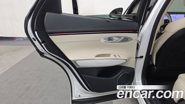 Genesis GV70 2.5T Gasoline AWD 2025 — фото 25