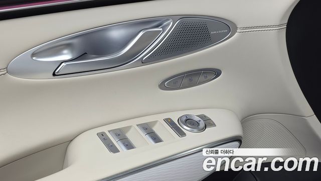 Genesis GV70 2.5T Gasoline AWD 2025 — фото 26