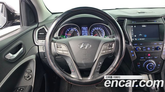 Hyundai Santa Fe (DM) Diesel(e-VGT) 2.0 4WD Premium 2015 — фото 13