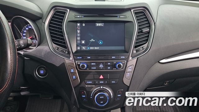 Hyundai Santa Fe (DM) Diesel(e-VGT) 2.0 4WD Premium 2015 — фото 14