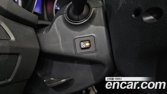 Hyundai Santa Fe (DM) Diesel(e-VGT) 2.0 4WD Premium 2015 — фото 16