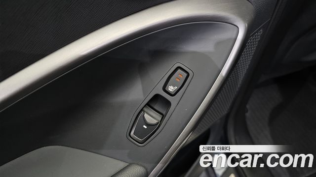 Hyundai Santa Fe (DM) Diesel(e-VGT) 2.0 4WD Premium 2015 — фото 19