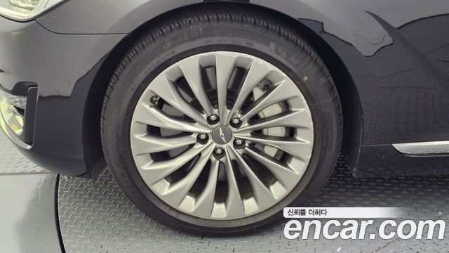 Genesis EQ900 5.0 GDI AWD Prestige 2016 — фото 5