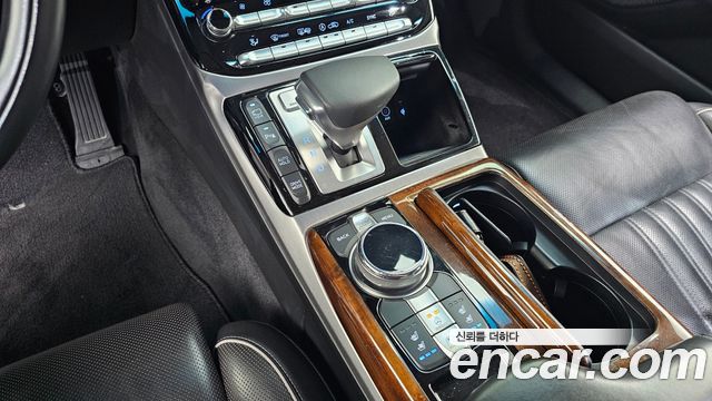 Genesis EQ900 5.0 GDI AWD Prestige 2016 — фото 9
