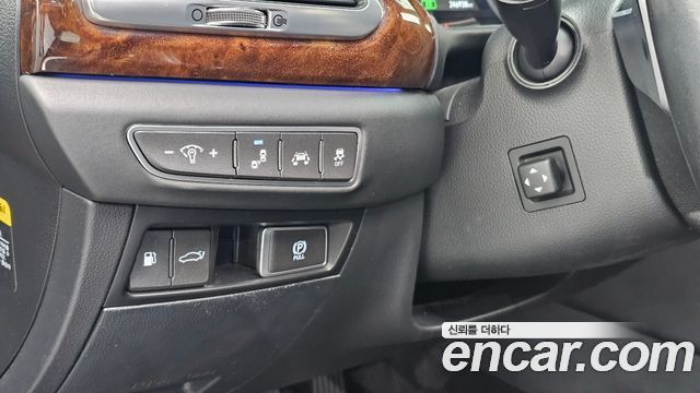 Genesis EQ900 5.0 GDI AWD Prestige 2016 — фото 19