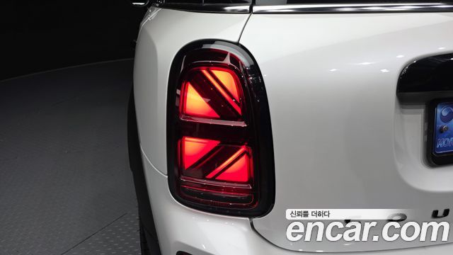 MINI Cooper S Countryman JCW 2nd 2024 — фото 23