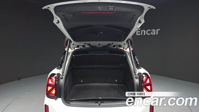 MINI Cooper S Countryman JCW 2nd 2024 — фото 27