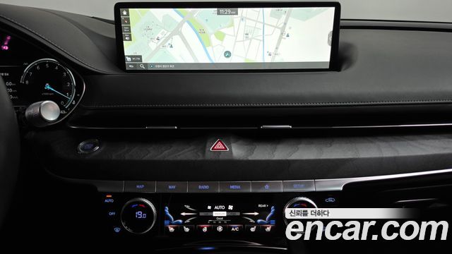 Genesis G80 (RG3) Gasoline 2.5 Turbo AWD 2022 — фото 12