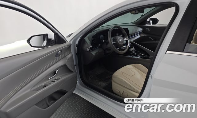 Hyundai Avante (CN7) 1.6 Inspiration 2024 — фото 10