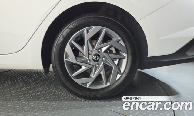 Hyundai Avante (CN7) 1.6 Inspiration 2024 — фото 27