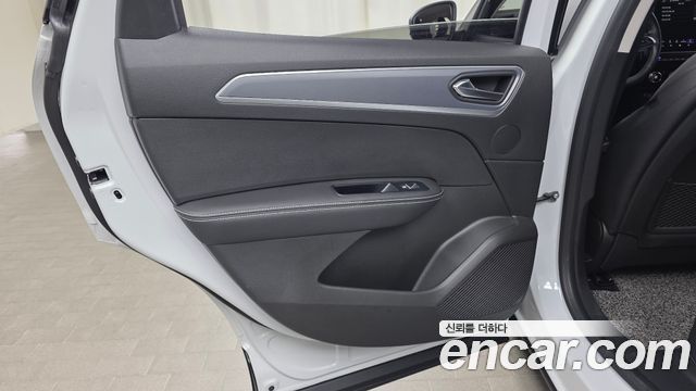 Renault Korea XM3 1.3 TCe RE Signature 2023 — фото 25