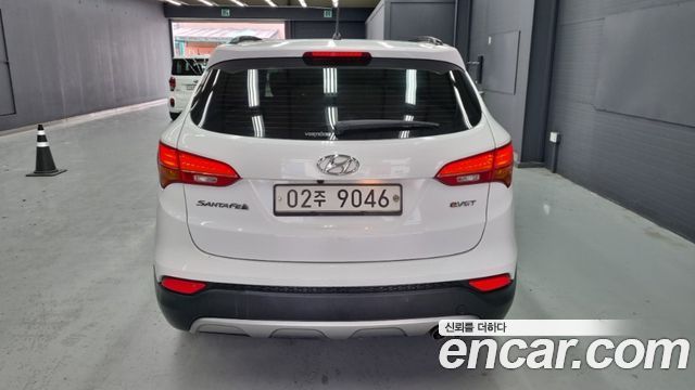 Hyundai Santa Fe (DM) Diesel(e-VGT) 2.0 2WD Premium 2015 — фото 4