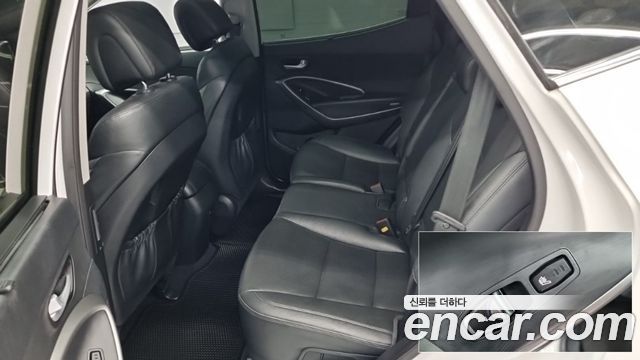 Hyundai Santa Fe (DM) Diesel(e-VGT) 2.0 2WD Premium 2015 — фото 16