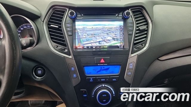 Hyundai Santa Fe (DM) Diesel(e-VGT) 2.0 2WD Premium 2015 — фото 19