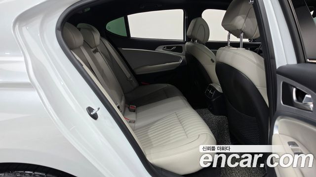 Genesis G70 Gasoline 2.0T 2WD 2021 — фото 12