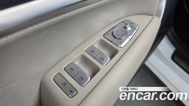 Genesis G70 Gasoline 2.0T 2WD 2021 — фото 29