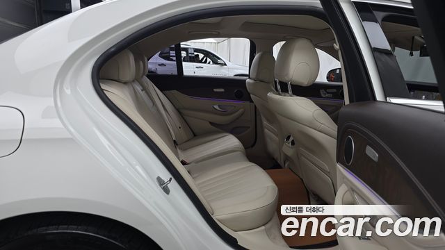 Mercedes-Benz E-Class (W213) E300 Exclusive 2017 — фото 15