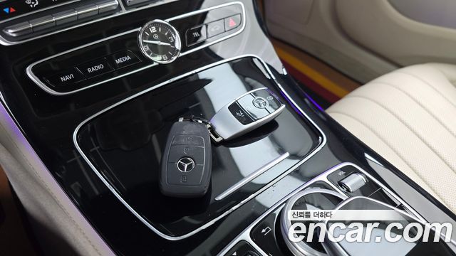 Mercedes-Benz E-Class (W213) E300 Exclusive 2017 — фото 23