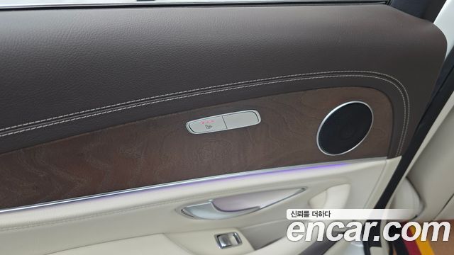 Mercedes-Benz E-Class (W213) E300 Exclusive 2017 — фото 24
