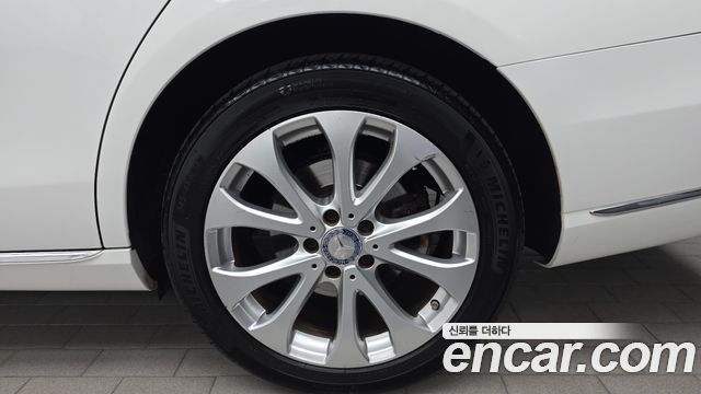 Mercedes-Benz E-Class (W213) E300 Exclusive 2017 — фото 27
