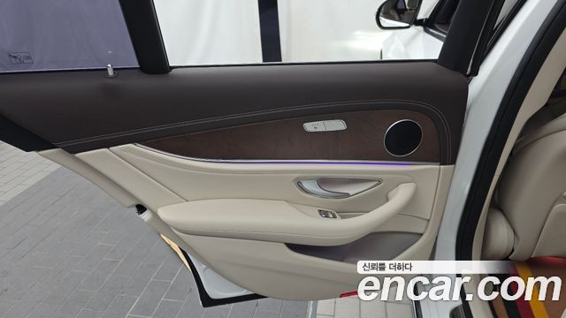 Mercedes-Benz E-Class (W213) E300 Exclusive 2017 — фото 31