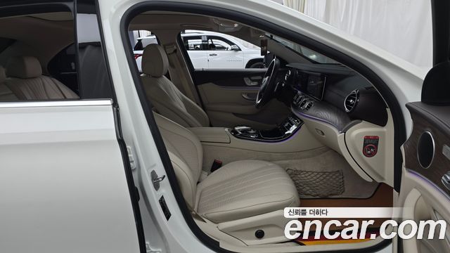 Mercedes-Benz E-Class (W213) E300 Exclusive 2017 — фото 32