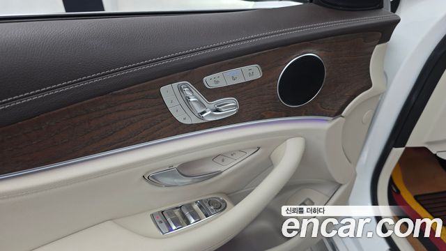 Mercedes-Benz E-Class (W213) E300 Exclusive 2017 — фото 36