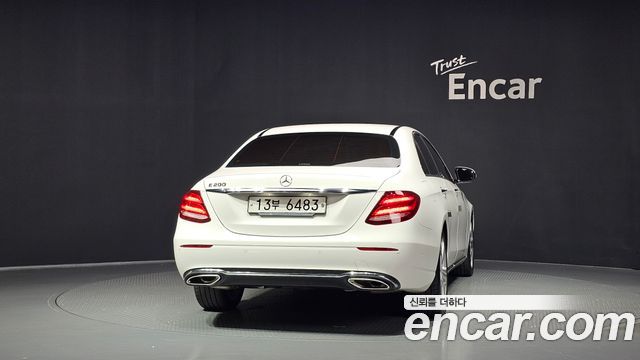 Mercedes-Benz E-Class (W213) E200 Avantgarde 2018 — фото 4