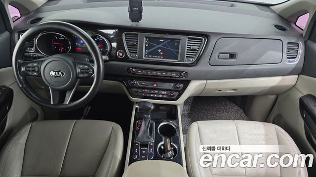 Kia Carnival 9-Seater Noblesse 2019 — фото 7