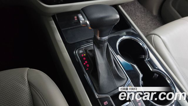 Kia Carnival 9-Seater Noblesse 2019 — фото 9