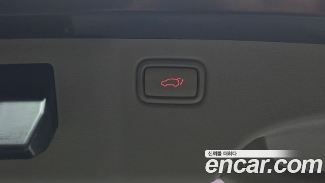Kia Carnival 9-Seater Noblesse 2019 — фото 18