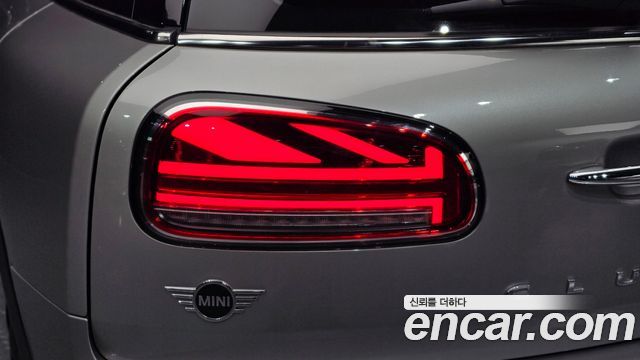 MINI Cooper Clubman Classic 2nd 2023 — фото 23