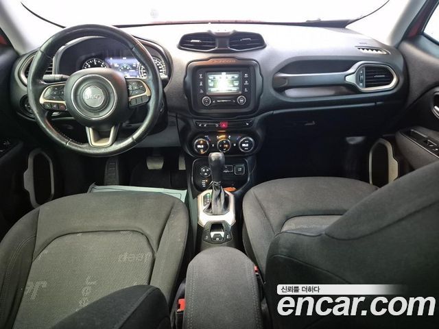 Jeep Renegade 2.0 Diesel Longitude AWD 2016 — фото 7