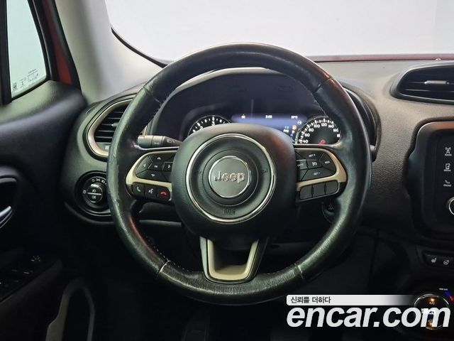 Jeep Renegade 2.0 Diesel Longitude AWD 2016 — фото 9