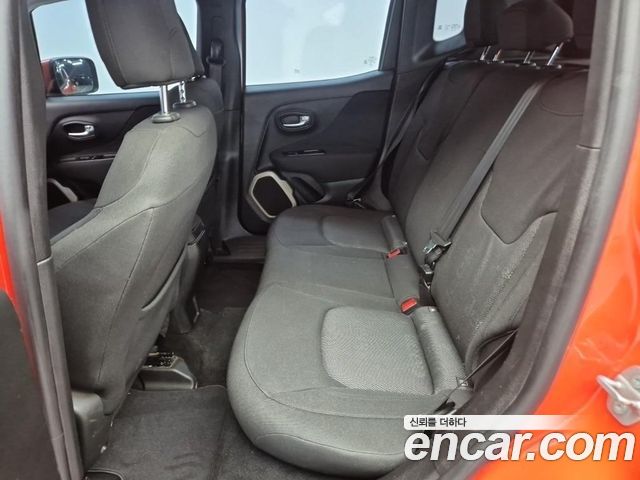 Jeep Renegade 2.0 Diesel Longitude AWD 2016 — фото 16