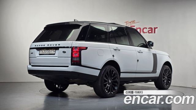 Land Rover Range Rover (IV) 4.4 SDV8 Vogue SE DIESEL 2017 — фото 2