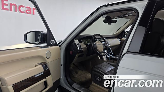 Land Rover Range Rover (IV) 4.4 SDV8 Vogue SE DIESEL 2017 — фото 10