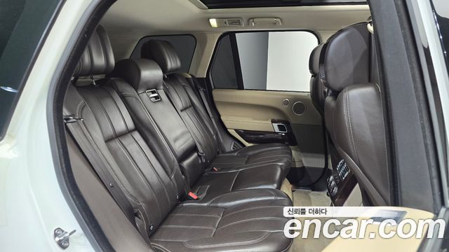 Land Rover Range Rover (IV) 4.4 SDV8 Vogue SE DIESEL 2017 — фото 15
