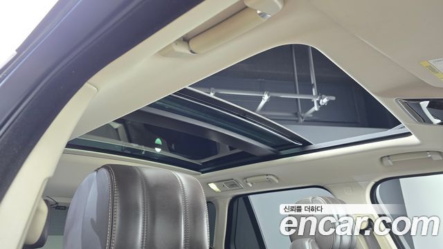 Land Rover Range Rover (IV) 4.4 SDV8 Vogue SE DIESEL 2017 — фото 22