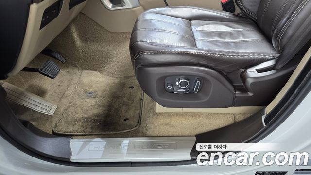 Land Rover Range Rover (IV) 4.4 SDV8 Vogue SE DIESEL 2017 — фото 23