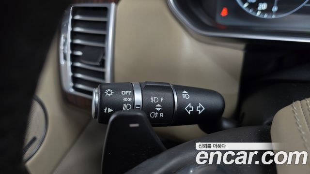 Land Rover Range Rover (IV) 4.4 SDV8 Vogue SE DIESEL 2017 — фото 34