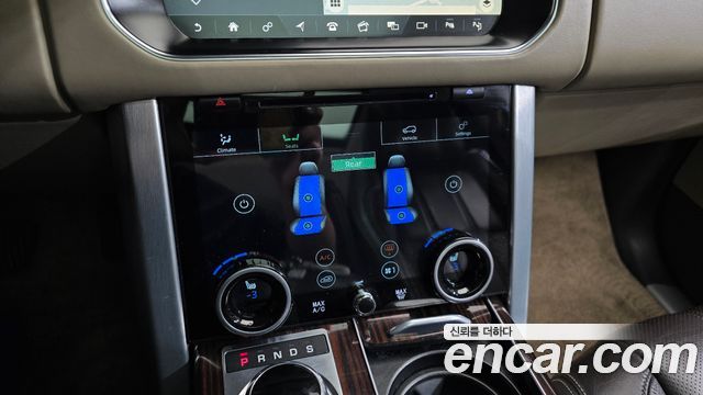 Land Rover Range Rover (IV) 4.4 SDV8 Vogue SE DIESEL 2017 — фото 38