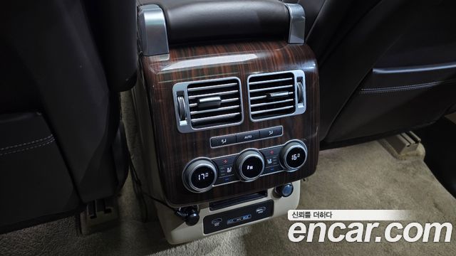 Land Rover Range Rover (IV) 4.4 SDV8 Vogue SE DIESEL 2017 — фото 39