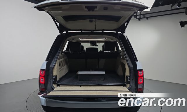 Land Rover Range Rover (IV) 4.4 SDV8 Vogue SE DIESEL 2017 — фото 41
