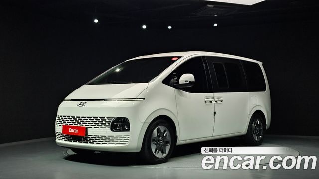 Hyundai Staria 4WD Tourer 11-Seater Modern 2023 — фото 1