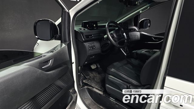 Hyundai Staria 4WD Tourer 11-Seater Modern 2023 — фото 10