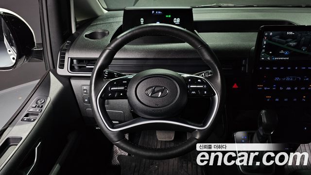 Hyundai Staria 4WD Tourer 11-Seater Modern 2023 — фото 13